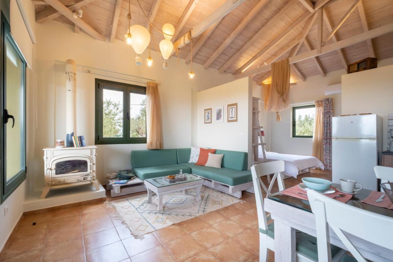 Chamaloni Cottages Finikounta Exteriör bild
